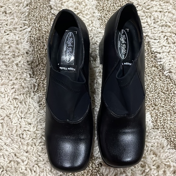 Brand new Leather Covered heels - Picture 4 of 7